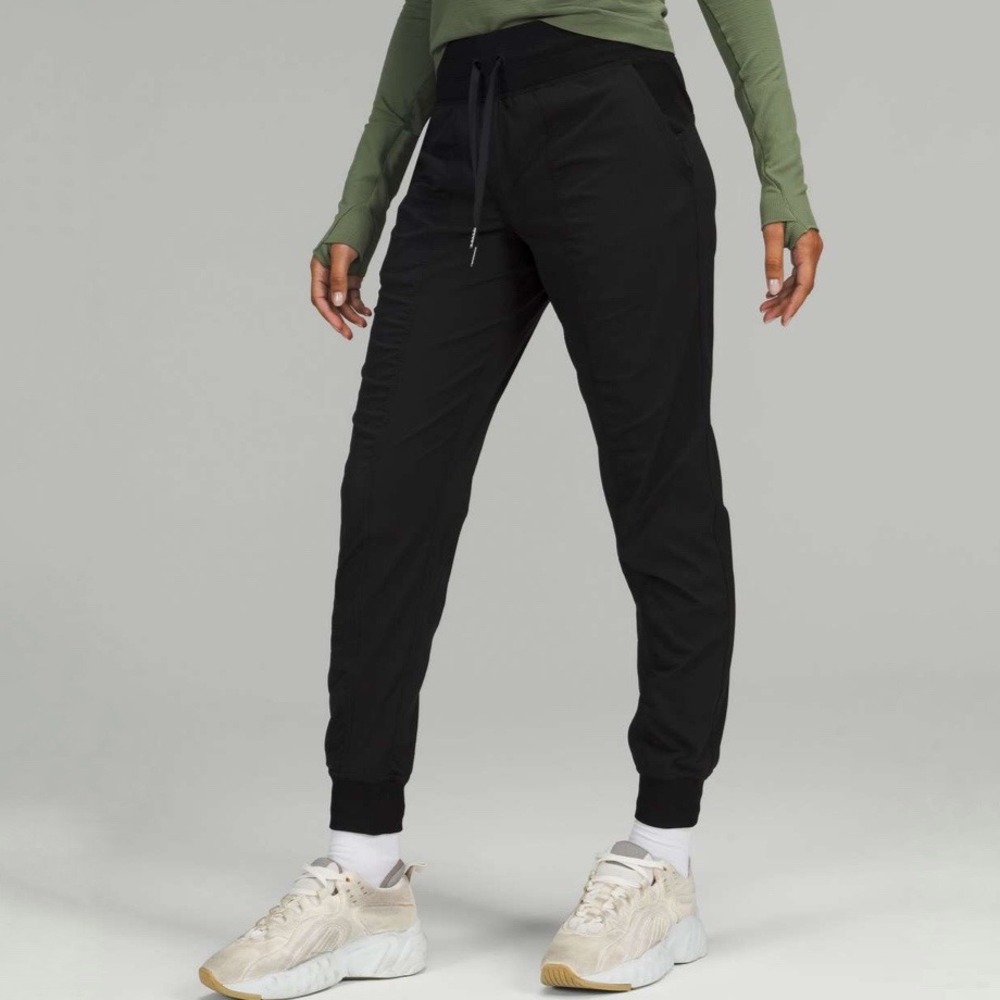 Lululemon | Dance Studio Mid Rise Jogger Black Size 6